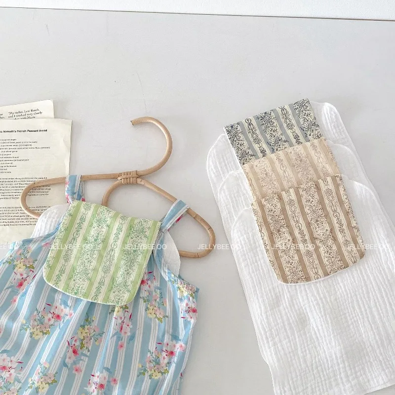 

French Ins Vintage Floral Baby Sweat Absorbent Towel 100% Cotton Muslin Burp Cloth Soft Drool Bib for Newborn Nursery Padding