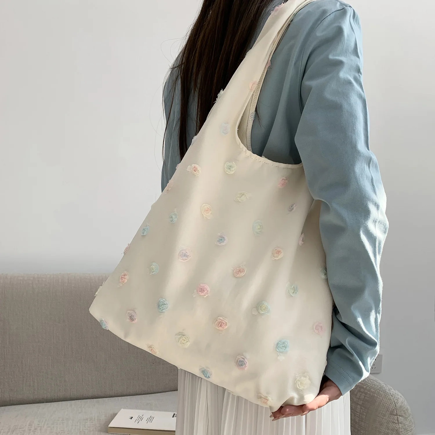 New Rose Embroidered High-value Shopping Canvas Large-capacity Portable Shopping Storage Bag