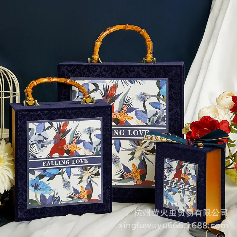 Customized. Wedding Candies Box Bridesmaid Girlfriends Hand Box Birthday Lipstick Box Box Hand in Stock Customi