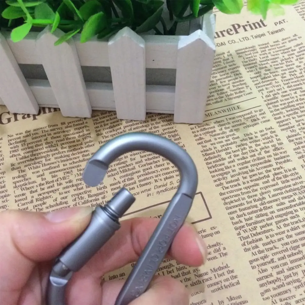 Climbing Buckle High Quality Wear-resistant Aluminum Alloy Locking Carabiner Multifunctional Screw LockBuckle For Outdoor image 4