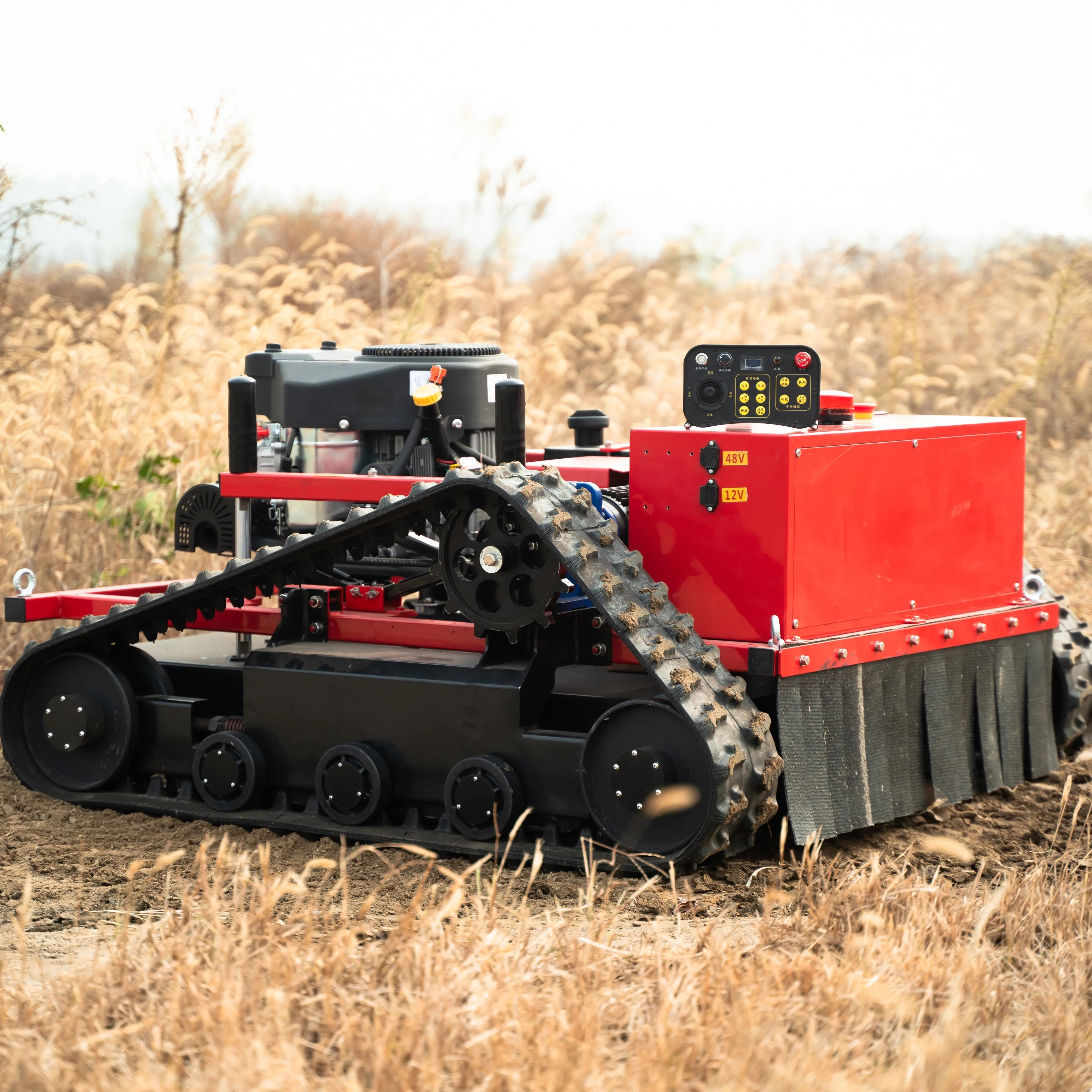 تخصيص صغير الزاحف التحكم عن بعد جزازة العشب شفرة المزرعة جزازة العشب التلقائي روبوت تجاري بسيط