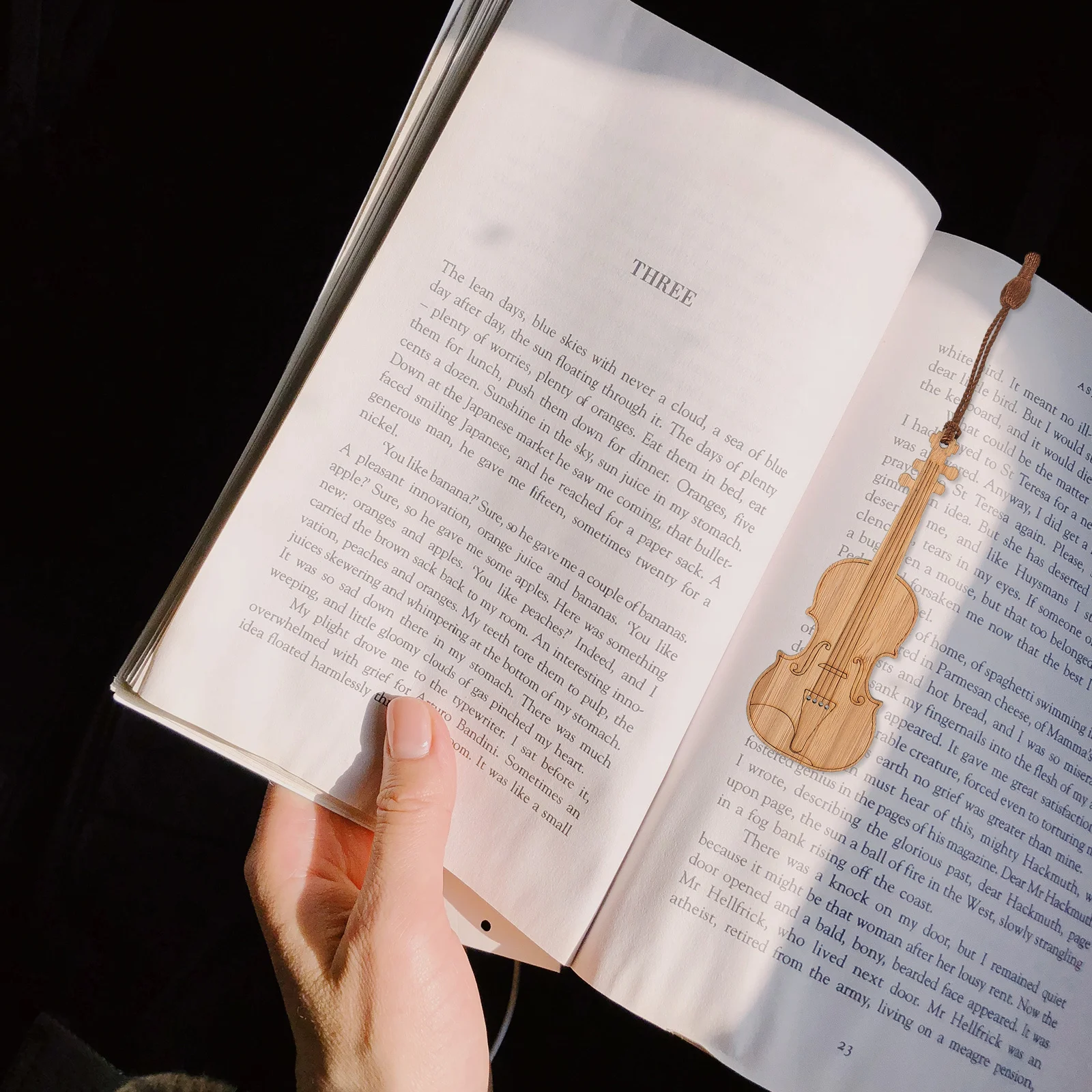 

4pcs Shape Bookmarks Bamboo Musical Instrument Markers Brown Page Violin Shape Bookmarks Student Reading Travel Campus Gifts