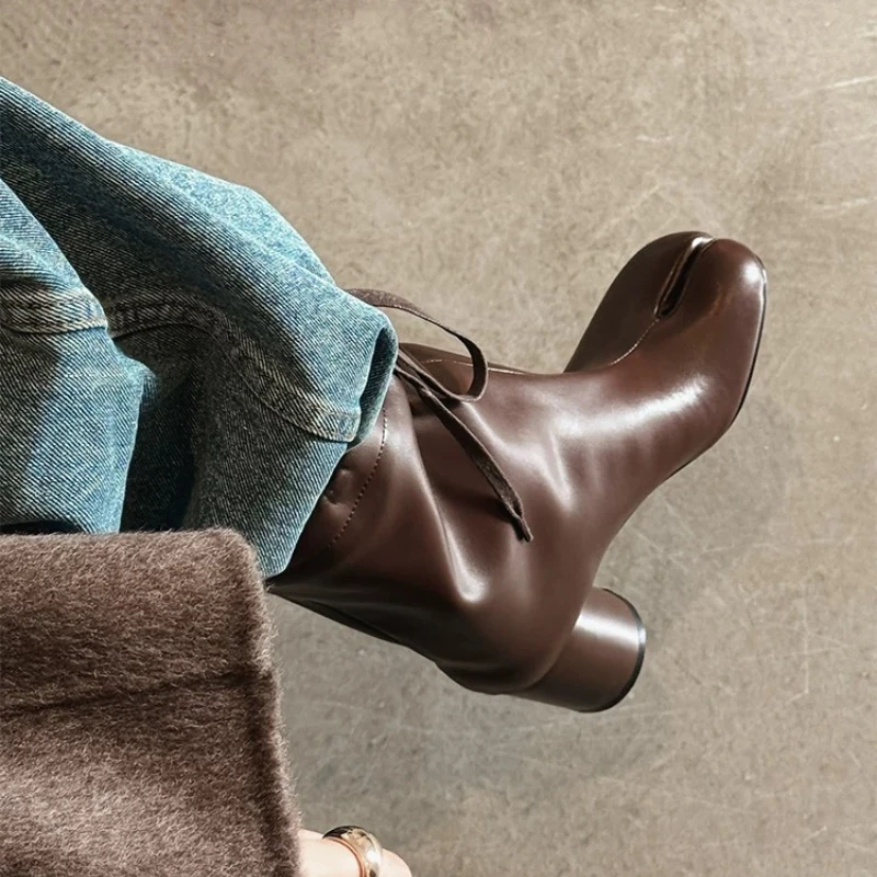 New Women Split Toe Ankle Boots Ruffle Trim High Chunky Block Heel Lace Up Short Boots Fashion Daily Outdoor Ladies Footwear view 2