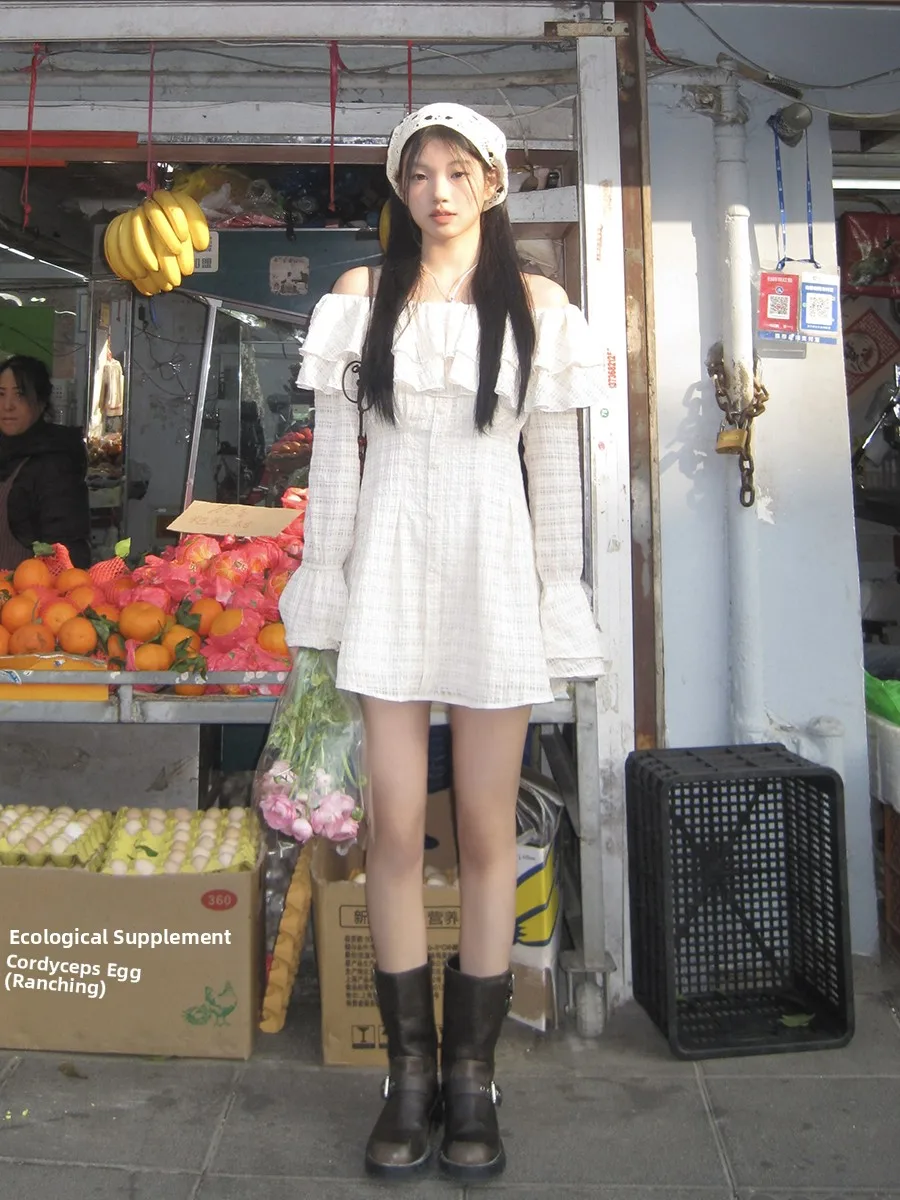 Red Celebri Dr Wome… - image