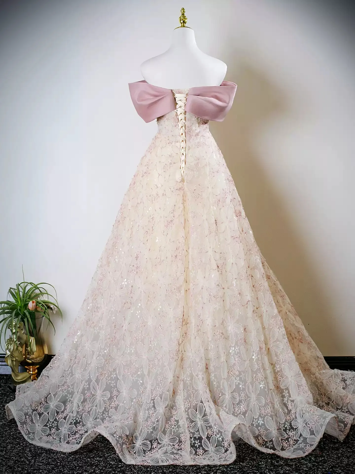 الجنية الوردي مساء اللباس التطريز الزهور حزب اللباس الحفلة الراقصة الزهور المصنوعة يدويا