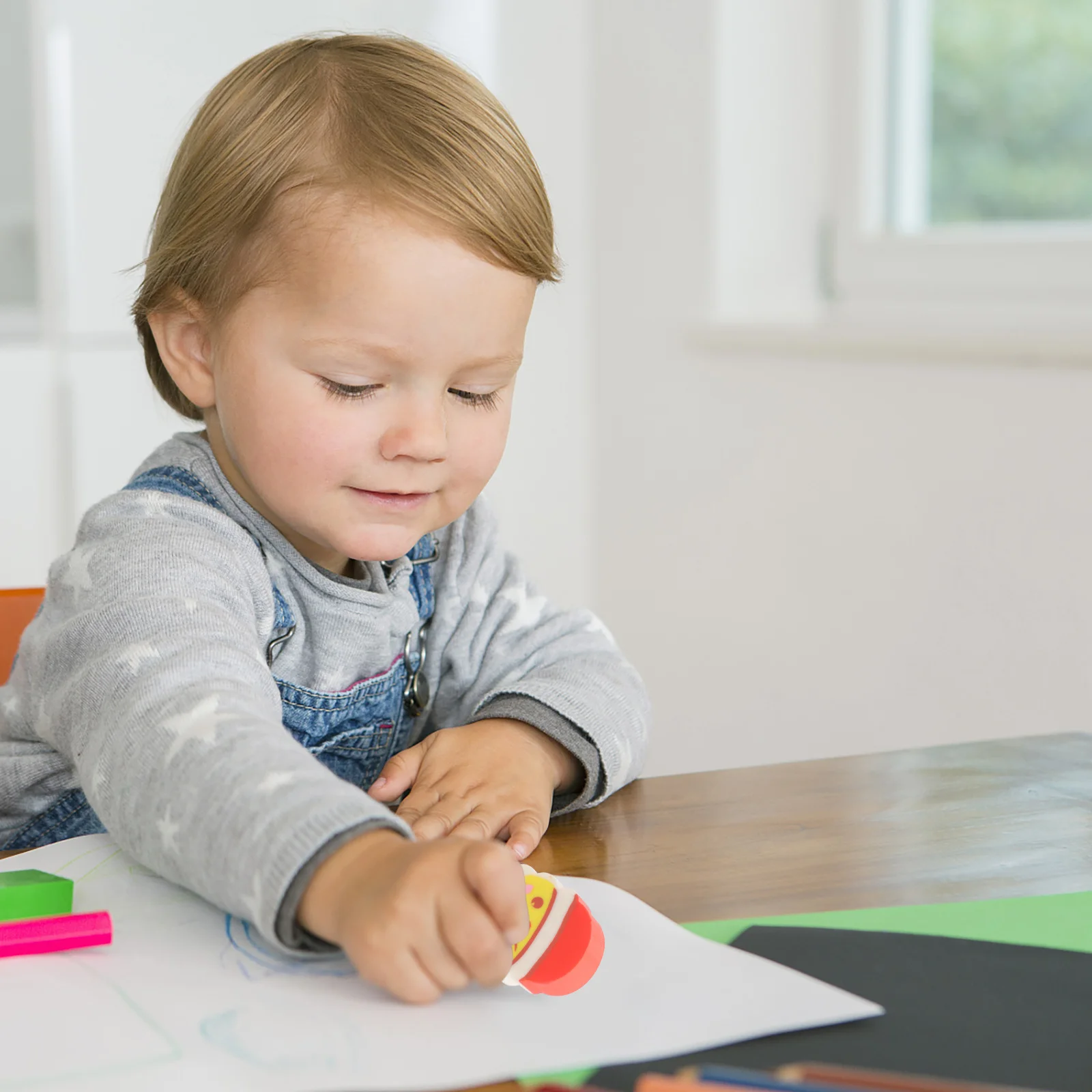 

10Pcs Cartoon Christmas Eraser Vibrant Color Long-Lasting School Erasers Festive Ornaments Kids Classroom Rewards