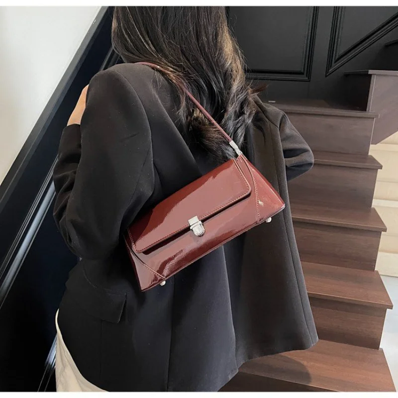 

Женская кожаная сумка через плечо премиум-класса, роскошная дизайнерская сумка на плечо, элегантная женская сумка-тоут, стильный брендовый кошелек