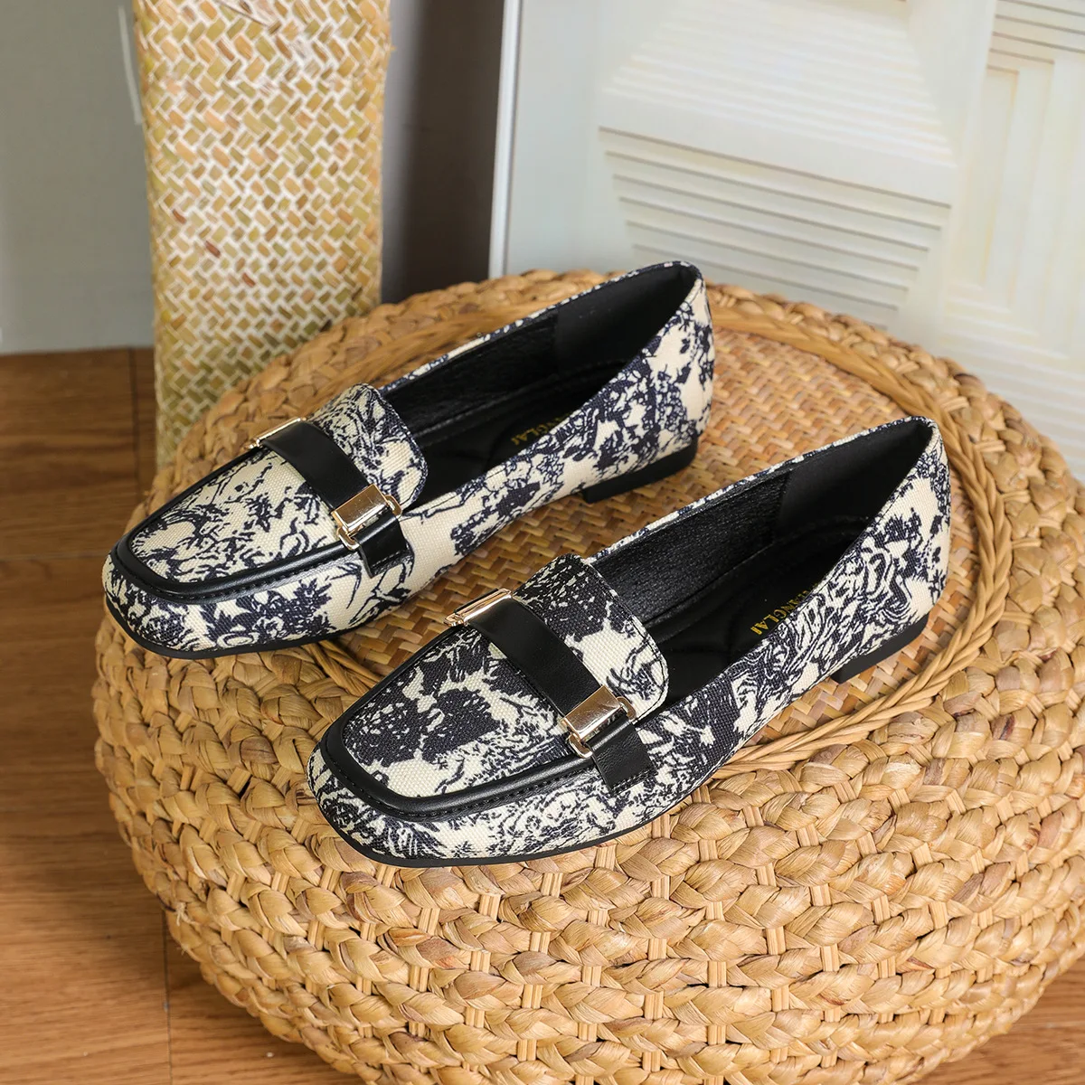 

Black Canvas Women's Loafers cloth printed Slip on Shoes for Women 2024 Autumn luxury Casual Flats Shoes Woman