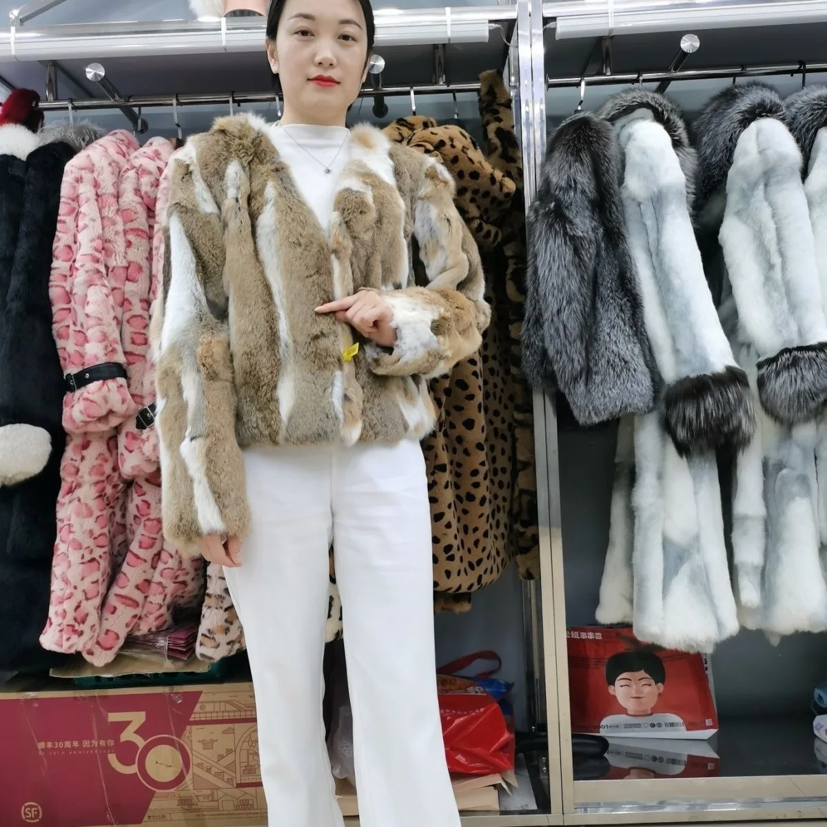 

Hot selling New Women Fashion short Real Genuine Natural Rabbit Fur Coat lady warm jacket can be customized