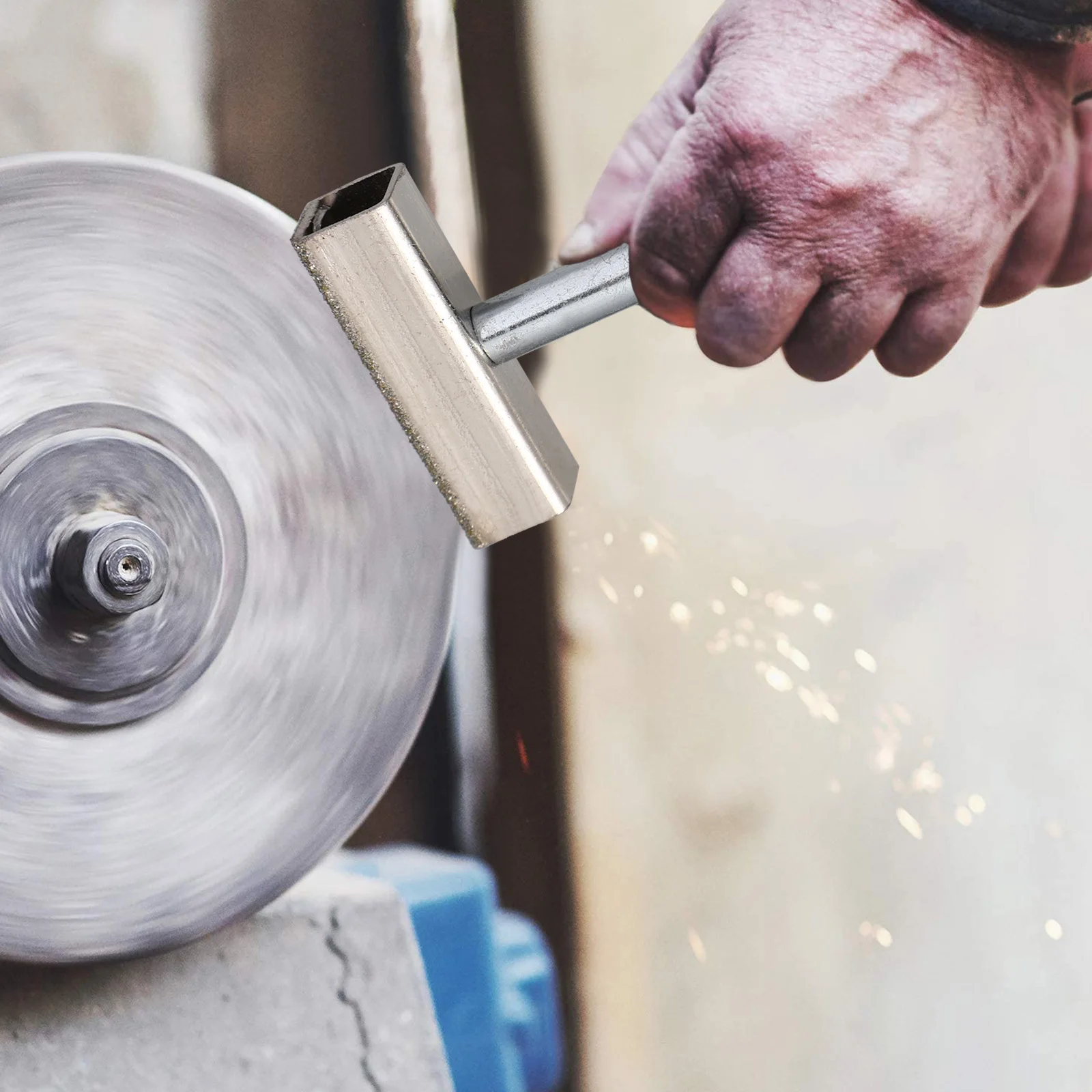 

2Pcs Handheld Dresser Tool for Corundum Grinding Discs Trimming Shaping Performance Enhancer Tool