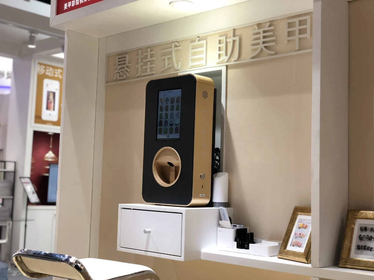 طابعة أظافر سطح المكتب X12.5 معلقة على الحائط O2nails طابعة متنقلة ثلاثية الأبعاد للأظافر أي تصميم لون وصورة مطبوعة على الأظافر