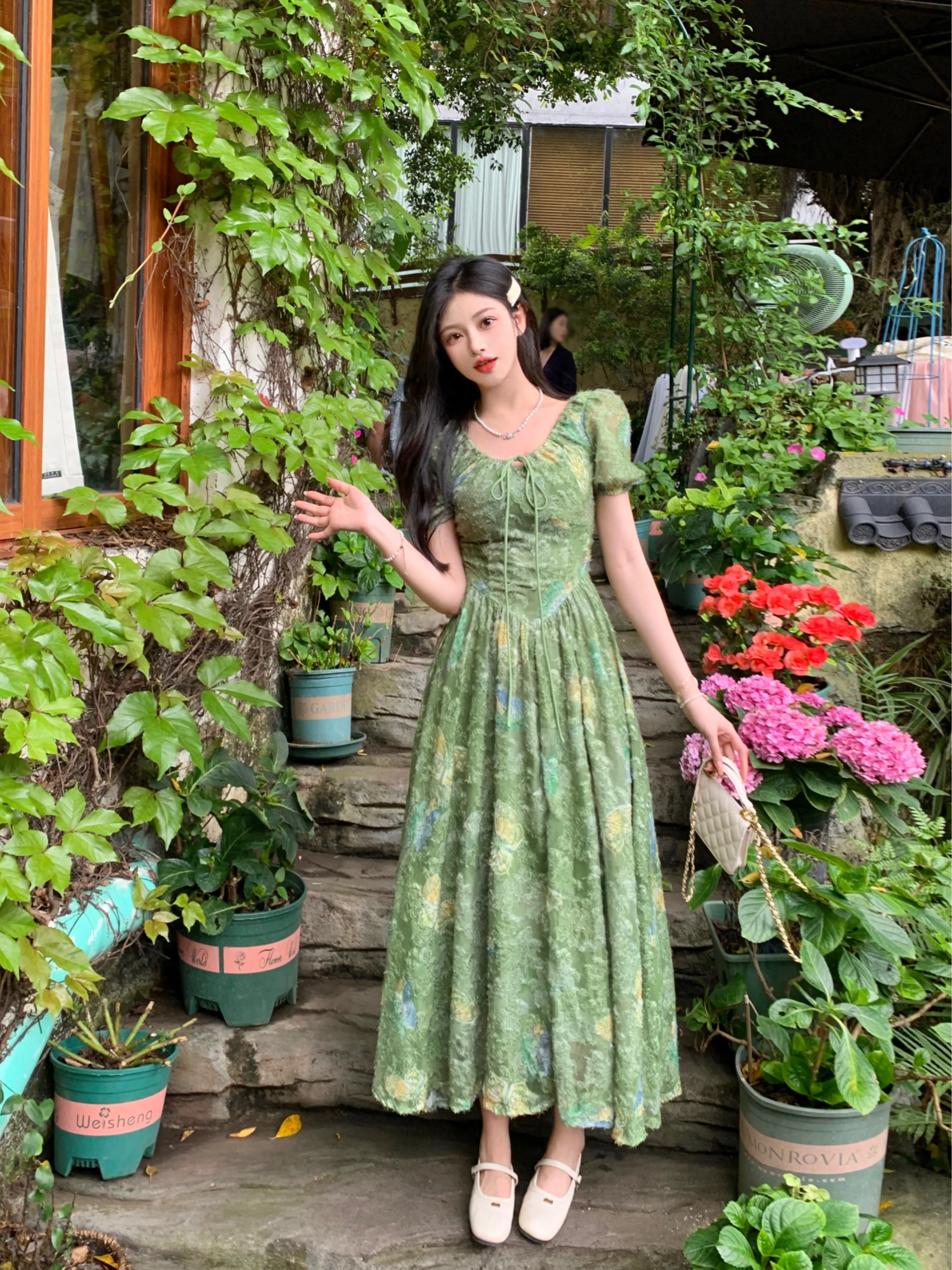 Large size women's summer new floral green butterfly short sleeved dress with a slim waist and long skirt