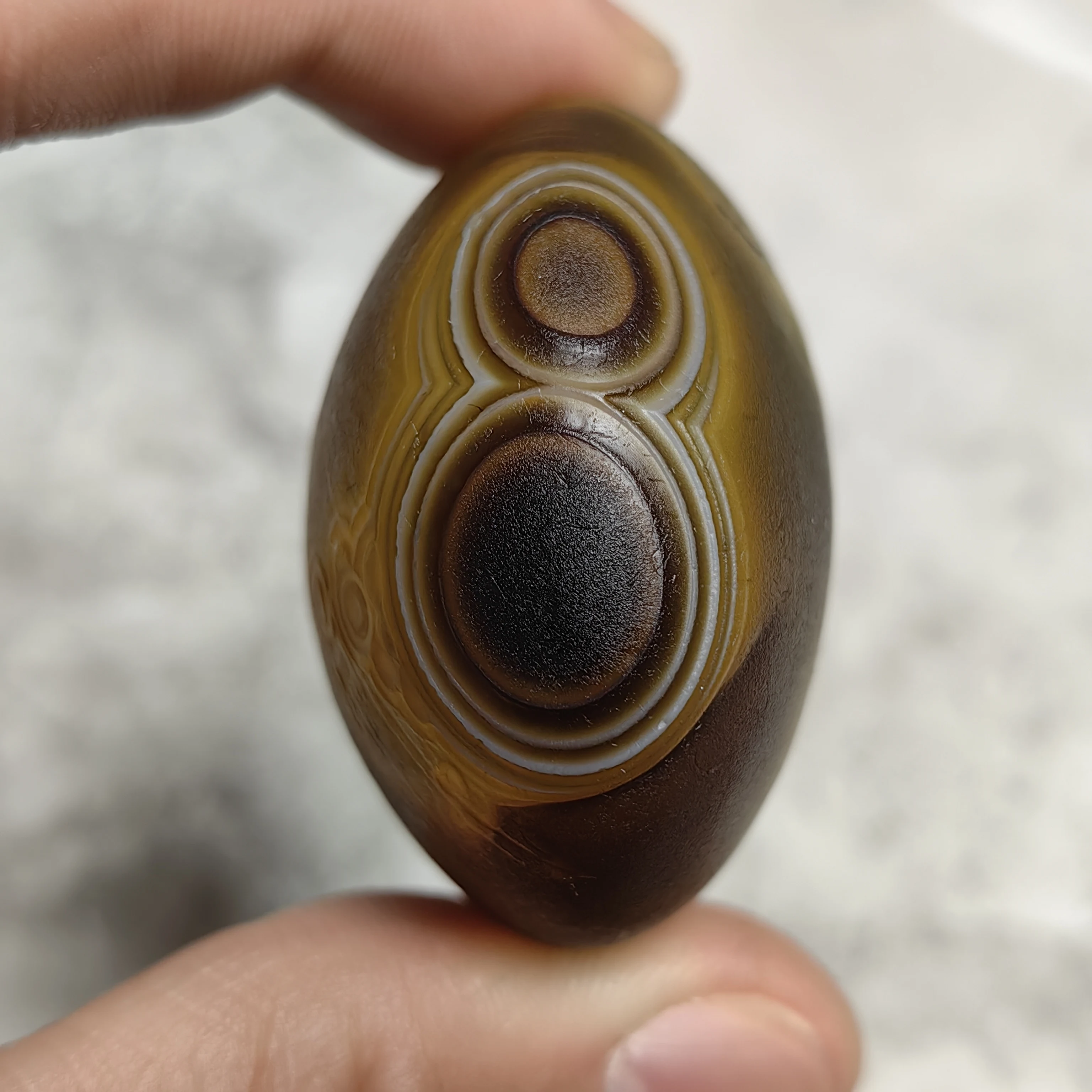 

Pure Natural Palm Stones Rough Stone, Gobi Divine Eyes Agate Good Luck,Attract Wealth Against Negativity Amulet DIY Home Decor