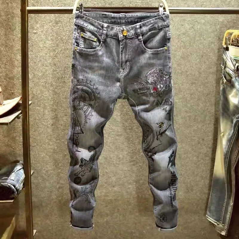 

Spring and Autumn New Fashion Trend Print Retro Straight Leg Sports Denim Pants Men's Casual Slim Breathable High-Quality Jeans