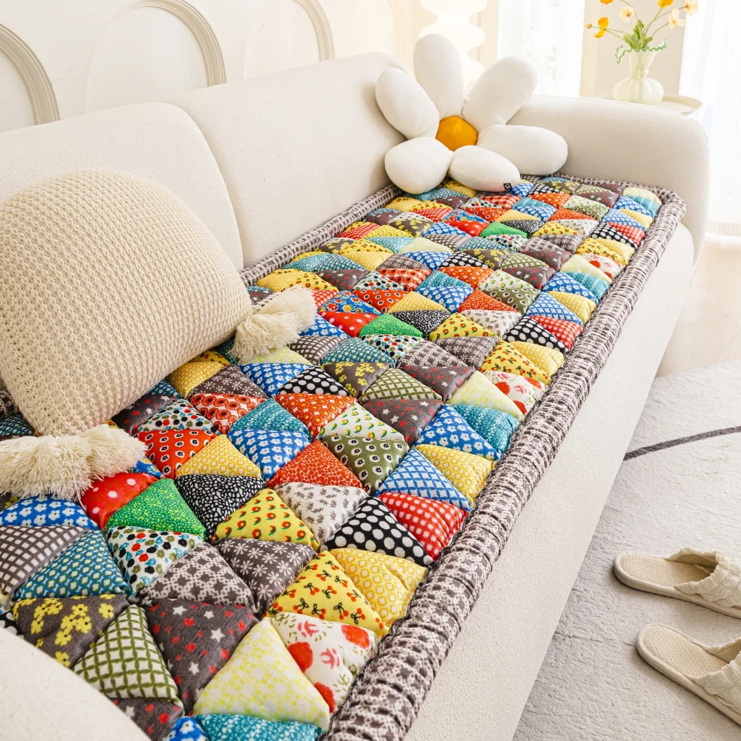 

1pc Bohemian Triangle Patchwork Velvet Sofa Cushion Cover, Extra Thick Bun Style Sofa Pad for Living Room Decor