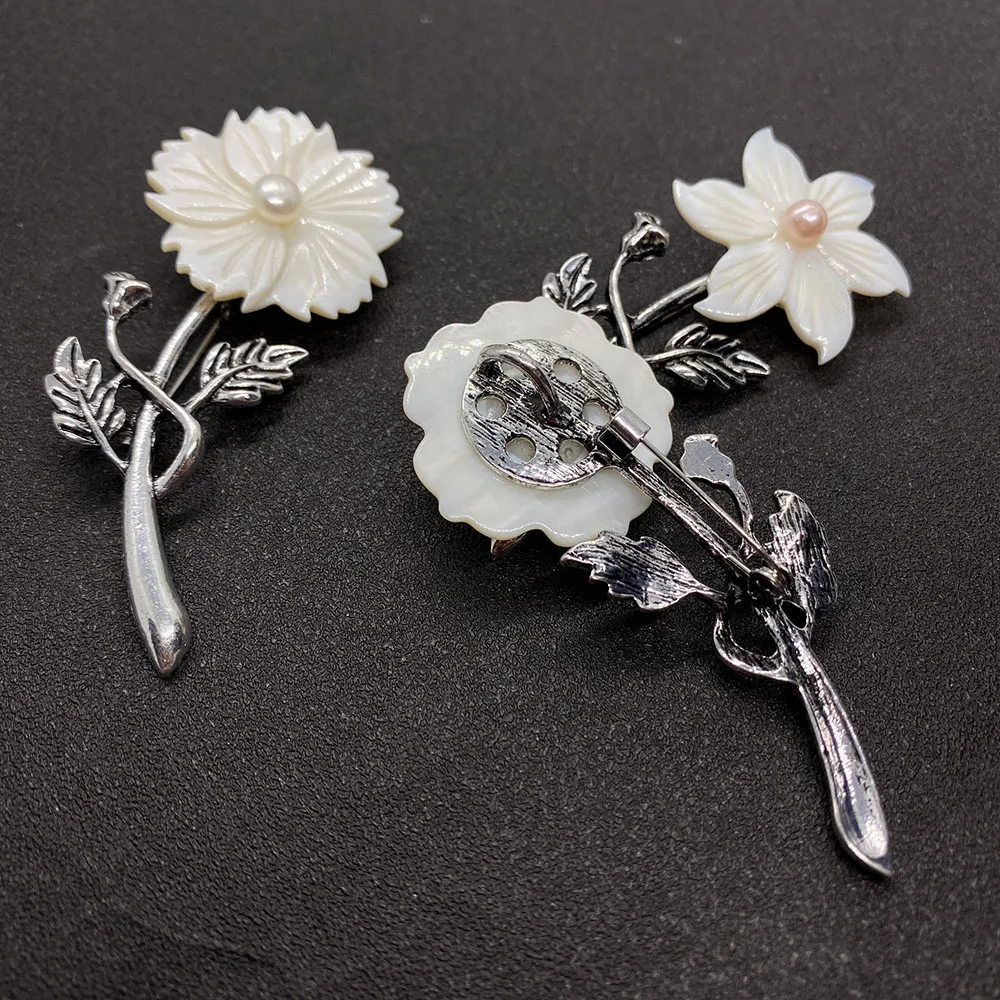Natural Freshwater Shell Necklace Pendant Flower Shape Brooch  Mother of Pearl   Charm DIY Jewelry Accessories image 4