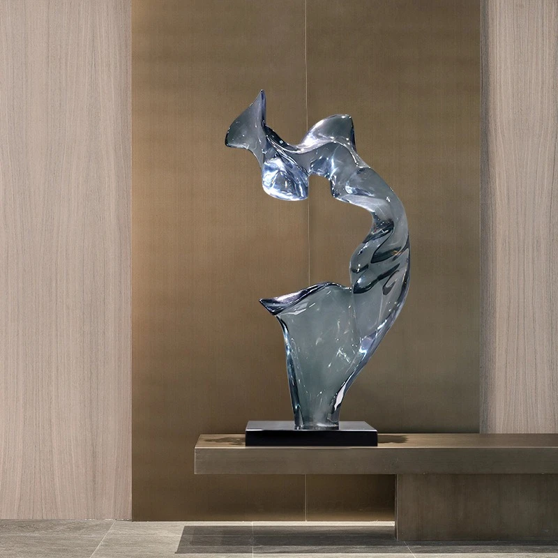 

Abstract transparent resin ornament in the sample room