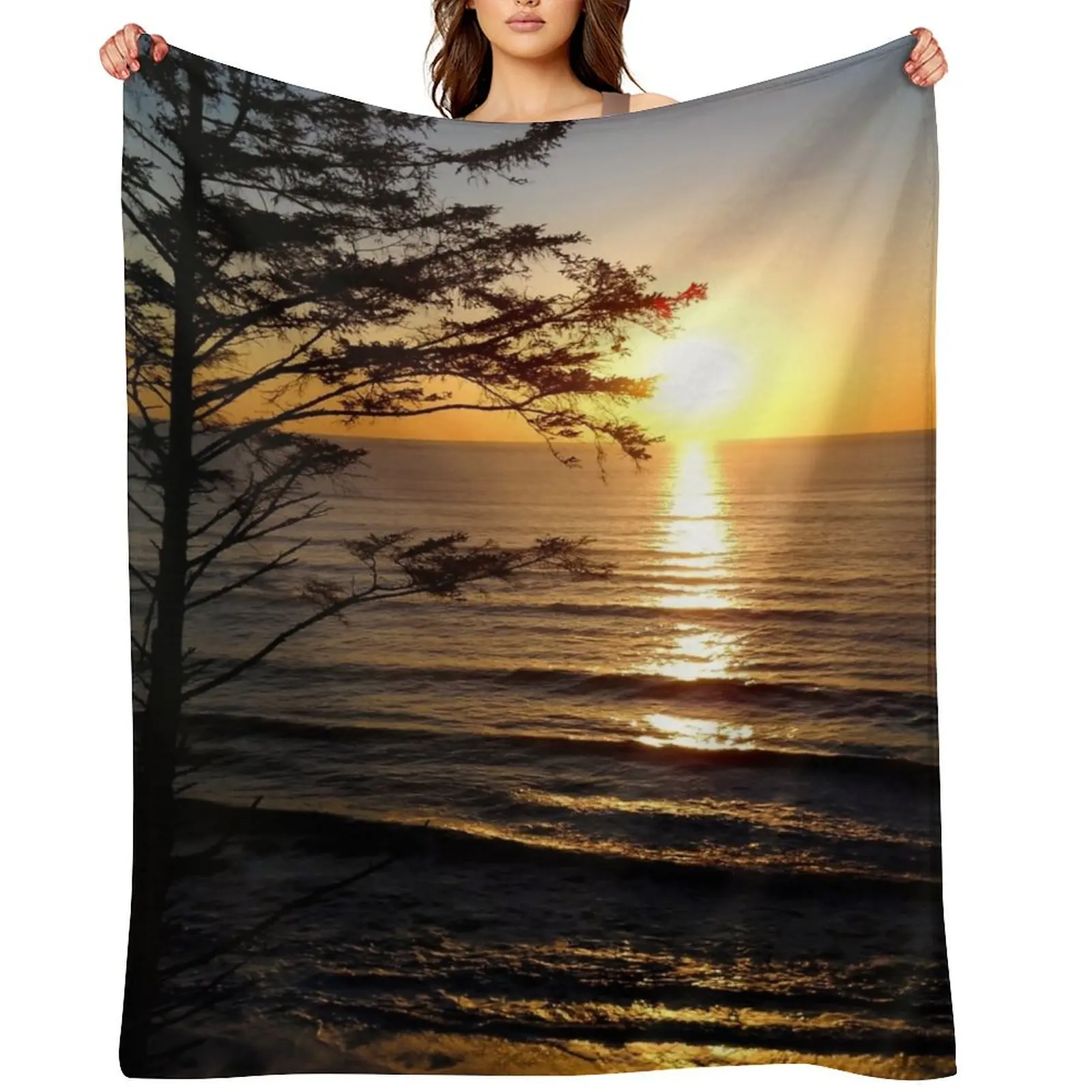 Ocean sunset at Kalaloch beach Throw Blanket Cute Nap Picnic Decorative Throw Blankets