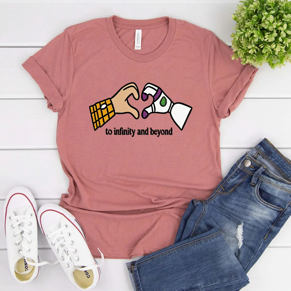 T-shirt inspiré du film TS 5 To Infinity and Beyond, T-shirt de vacances assorti pour couple, royaume magique, T-shirt unisexe à manches courtes
