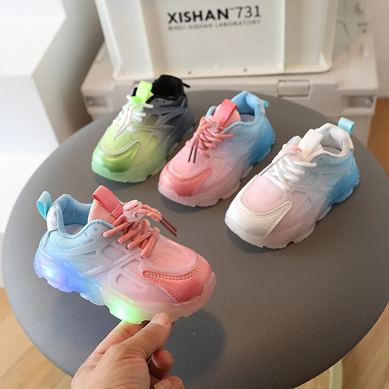 

2024 Child Sneakers with Lights White Boys Girls Causal Shoes Kids Fashion Luminous Sneakers Kids led Induction lamp shoes