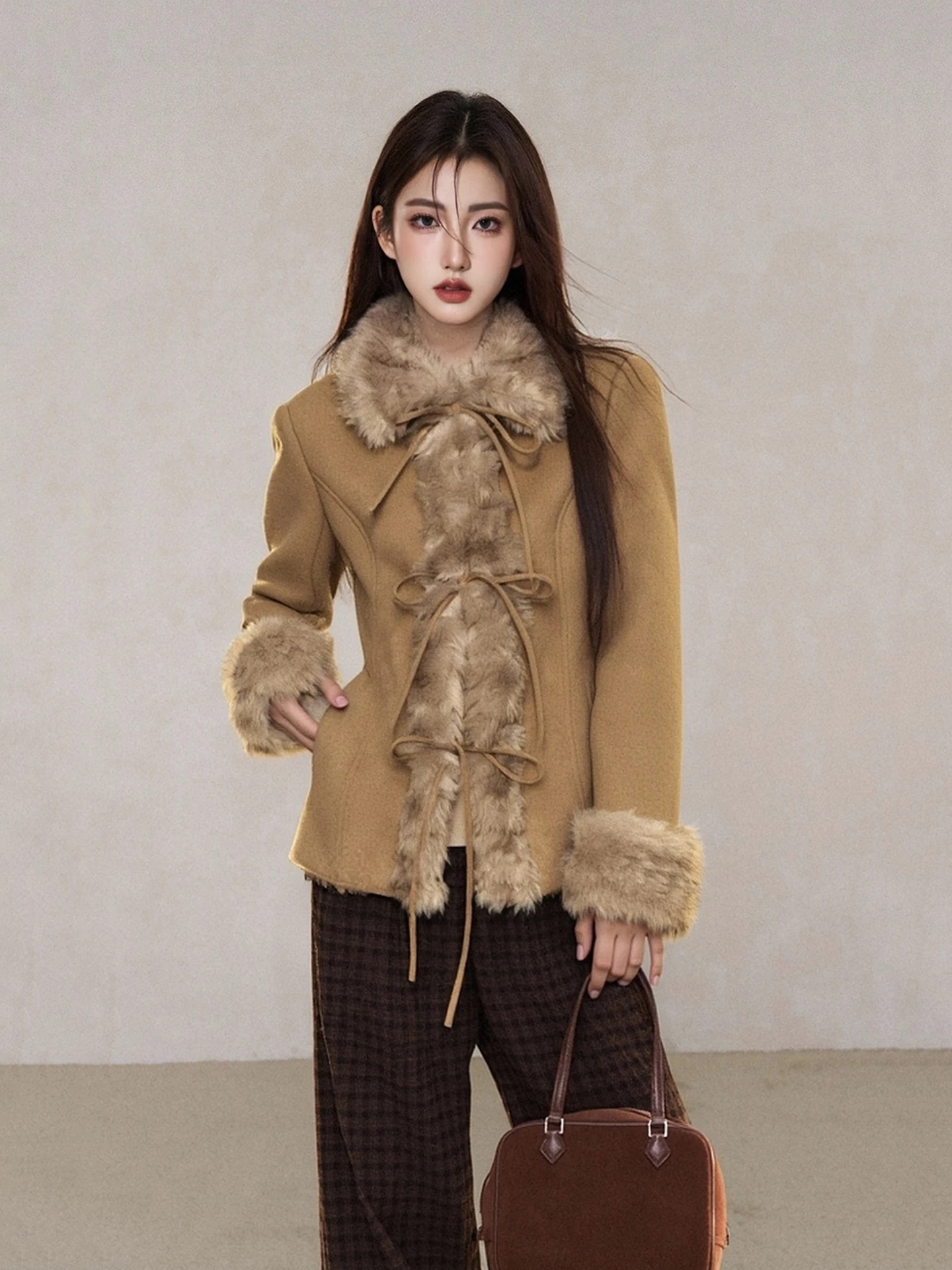 

Теплый коричневый жакет из искусственного меха с воротником и поясом, кожаный и меховой, женский, премиум-класса, легкий, роскошный, верхняя одежда
