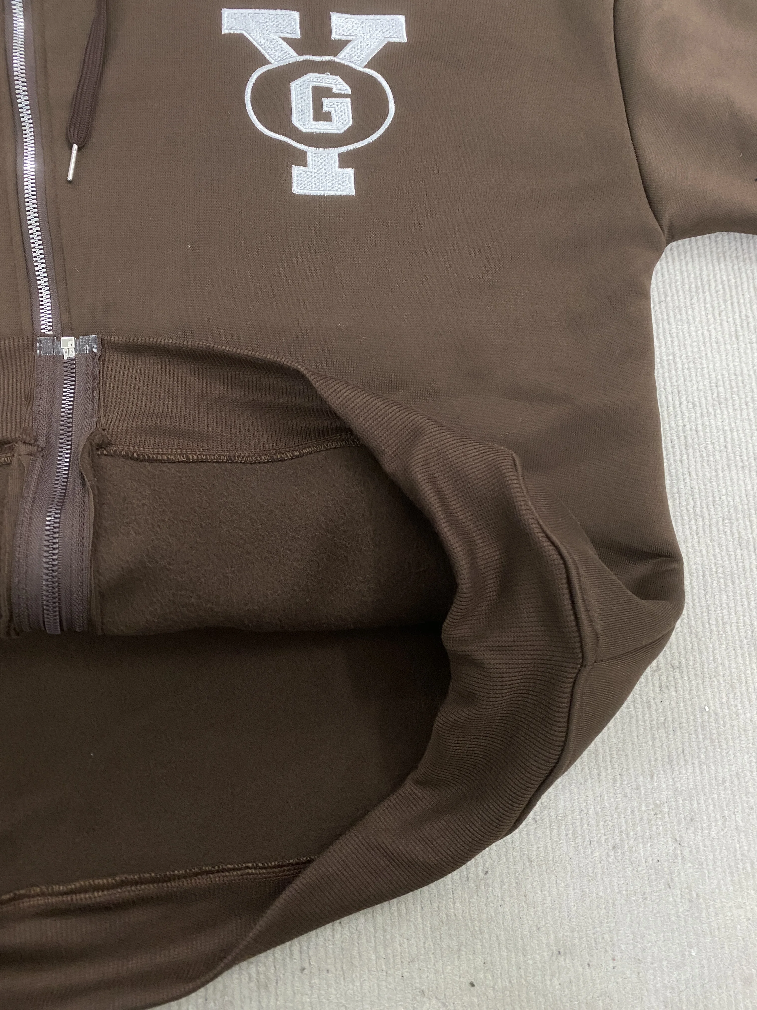Retro hoodie with embroidered letters warm hoodie casual and loose winter sportswear sweatpants set for men and women