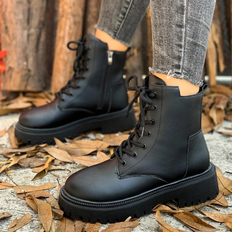 Winter 2025 Warm Short Plush Ankle Boots for Women Lace Up Motorcycle Boots Female Side Zipper Mid Heels Women's Short Boots