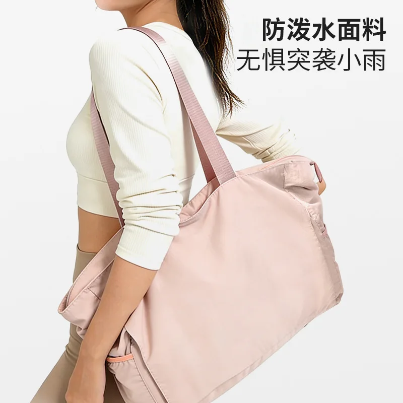 Large capacity yoga bag, women's fitness storage bag, water-proof portable travel bag, machine washable folding sports handbag.