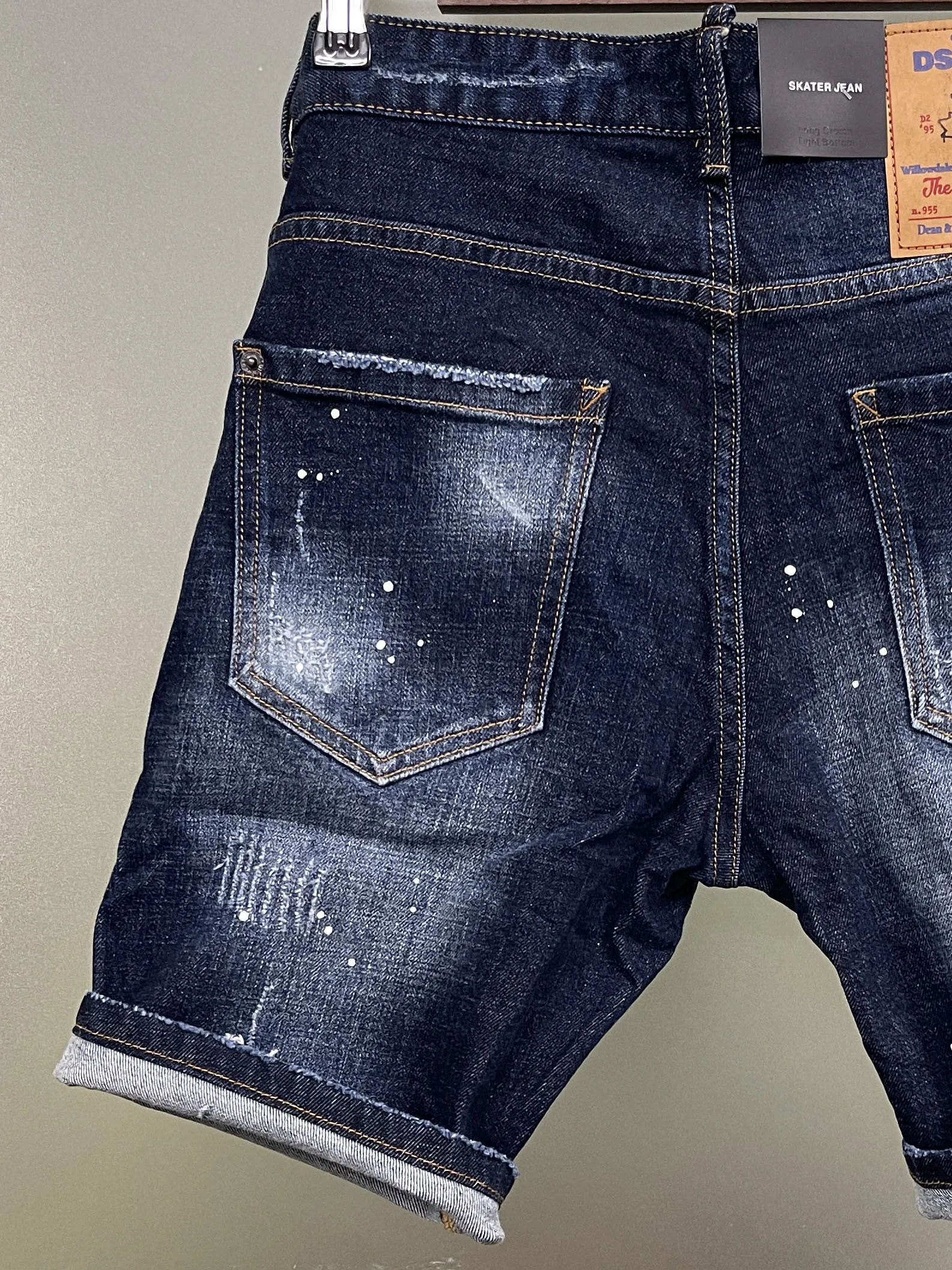 2024 Spring/Summer New D2 Jeans Trendy Men's Washed Color Printed Letter Slimming Micro Elastic Denim Shorts for Men