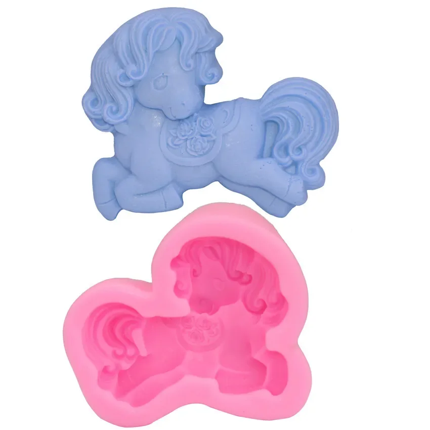 Nuovo 3D Happy Running Pony Horse stampi antiaderente fondente zucchero gelatina Jello Ice sapone stampi in Silicone strumenti per decorare torte