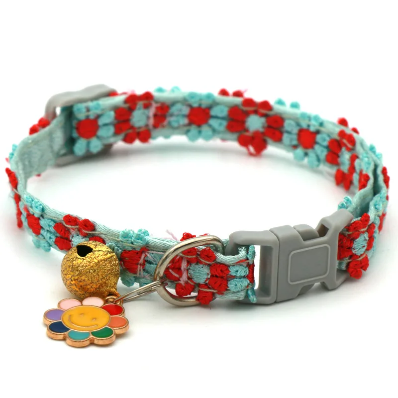 Modisches Regenbogen-Blumen-Katzenhalsband mit Glocke, Kätzchen- und Welpenhalskette, Verstellbare Schnalle, Buntes Spitzen-Kätzchenhalsband, Hundezubehör – Detail 7