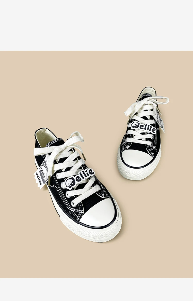 Amy und Michael Damen-Sneaker mit niedrigem Schaft und niedlichem Quallen-Cartoon-Motiv, schwarze Schnür-Sneaker, Y2K Kawaii Mädchen-Freizeitschuhe mit Vulkanisierung – Detail 11