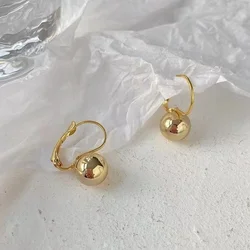 Korean Version of The Trend imple metal Round Earrings Elegant Personality Accessories