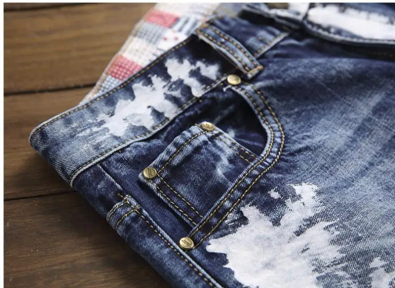 Lente Herfst Nieuwe Stijl Kleine Rechte Buis Jeans Patch Nationale Vlag Badge Verf Slanke Denim Broek Trend Mannen Mode broek