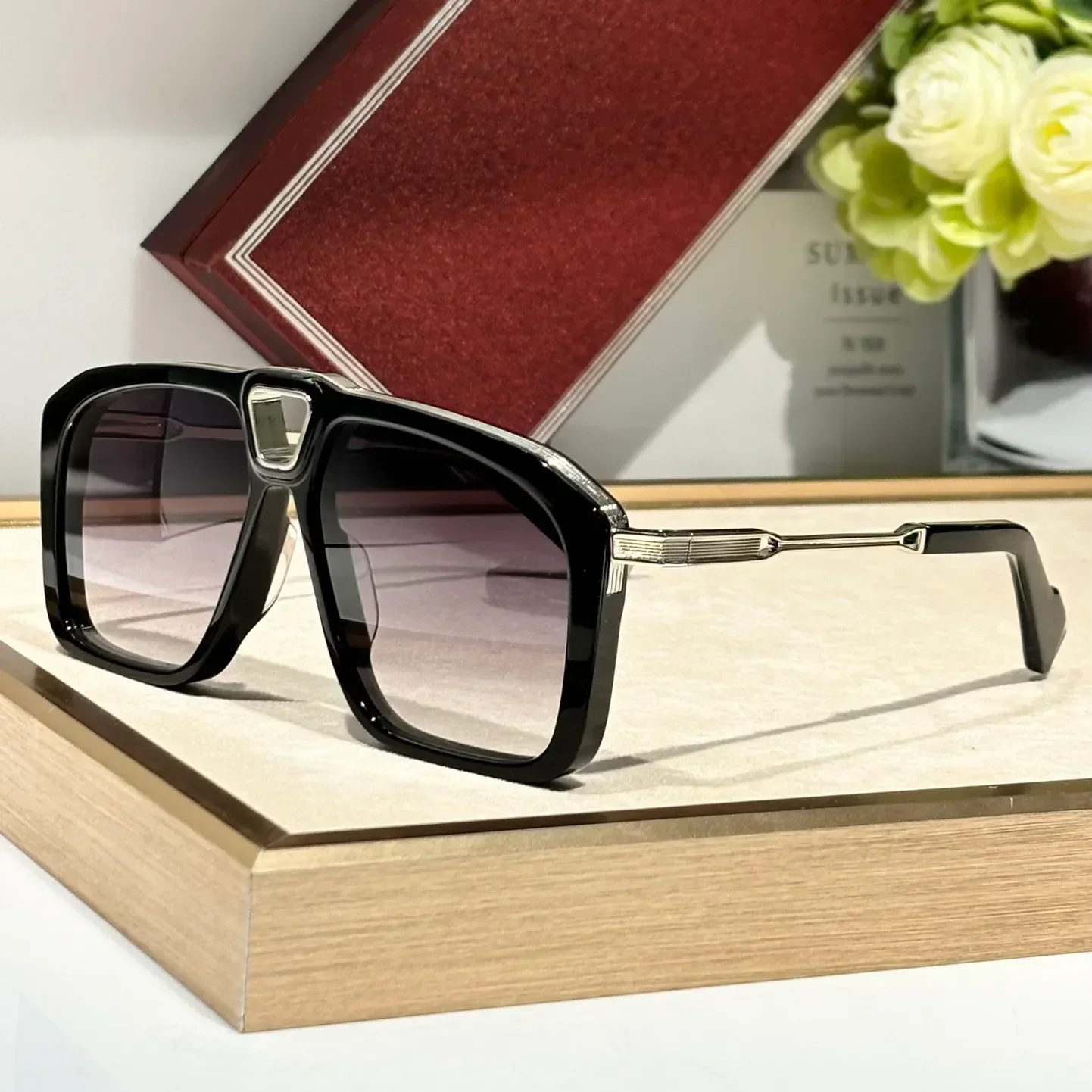 SAVOY Fashion Sunglasses For Women and Men Anti-Ultraviolet Retro Plate Full Frame Special design Glasses Random Box