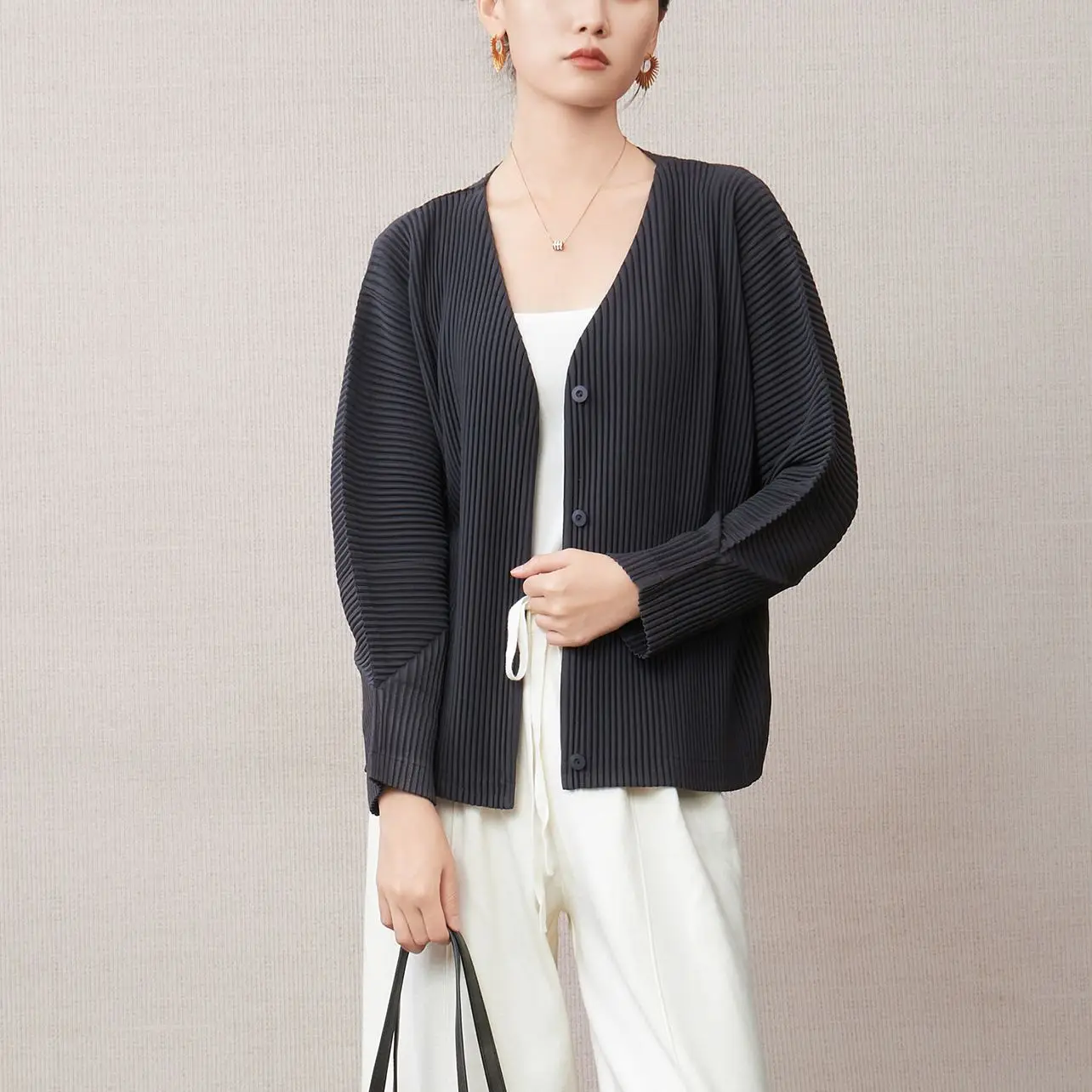 

High Quality Pleated Women's Jacket Loose Casual Style Spring Autumn New Arrival Single Button Slimming Open Cardigan Outerwear