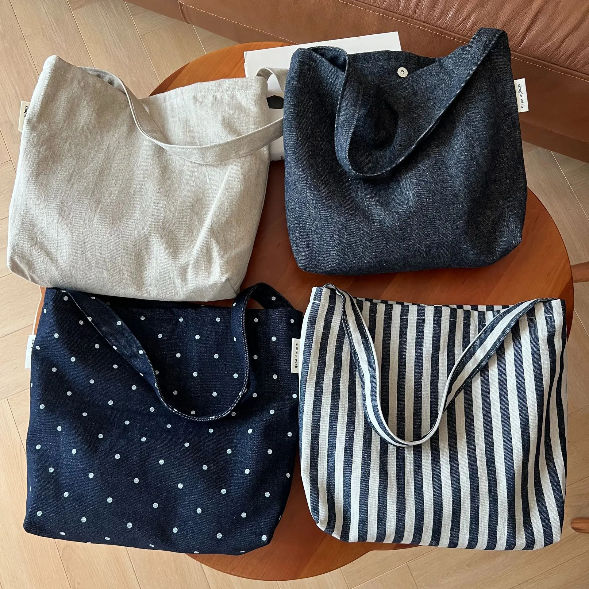 

YIFAN Stylish Cotton Canvas Fabric Plaid Pattern Women Shoulder Bag Retro Lightweight Portable for Commute Outings