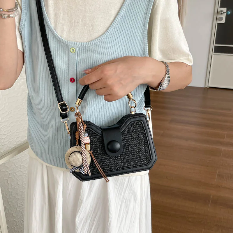 Casual Style Women's Basket Weave Saddle Bag Crossbody Bag Single Shoulder Striped Pattern Popular Medium Soft Square Bag