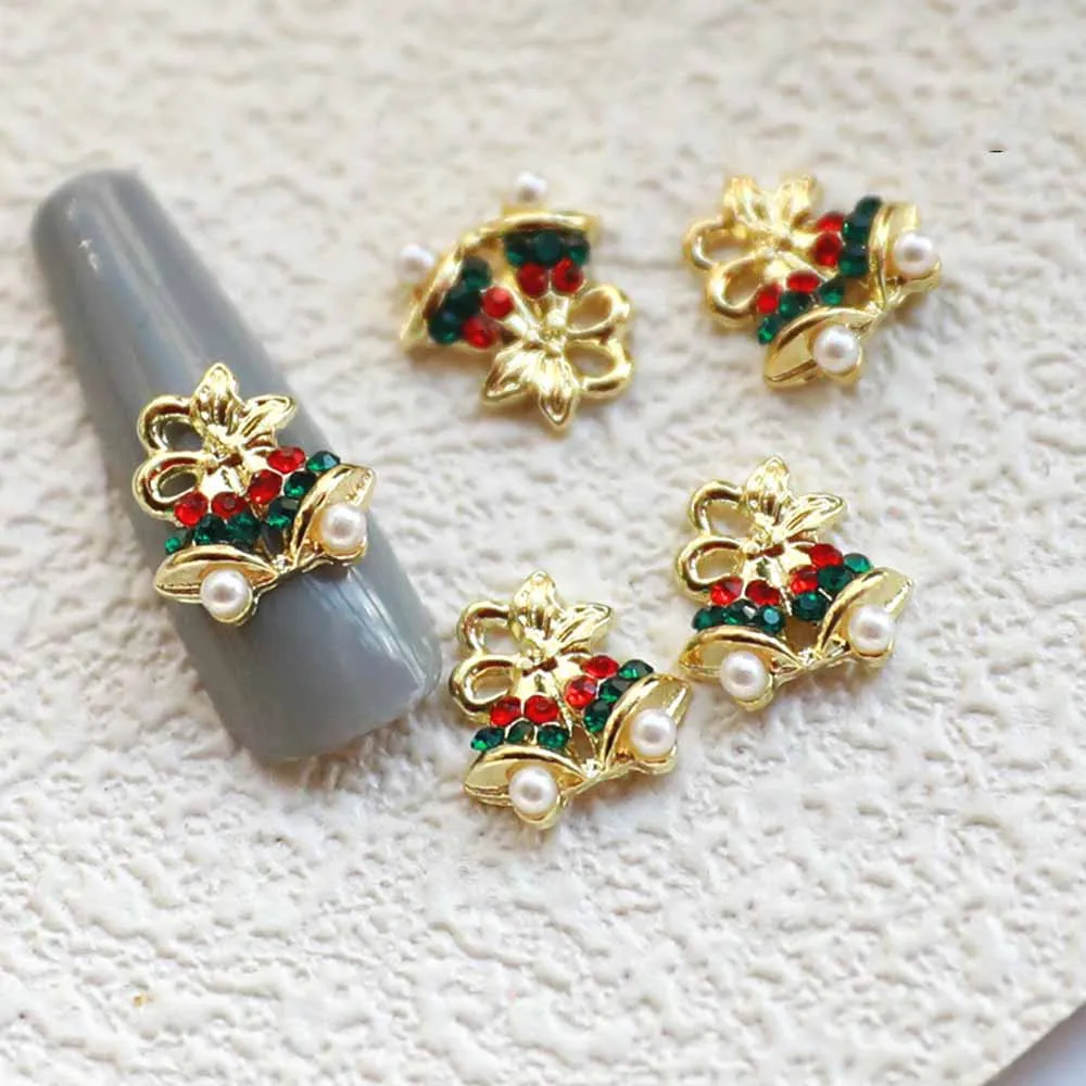 6Grid 3D Christmas Alloy Gold Snowflake Nail Charms 26/28pcs Christmas Tree/Wreath/Bell Gems Rhinestones Winter Holiday Nails