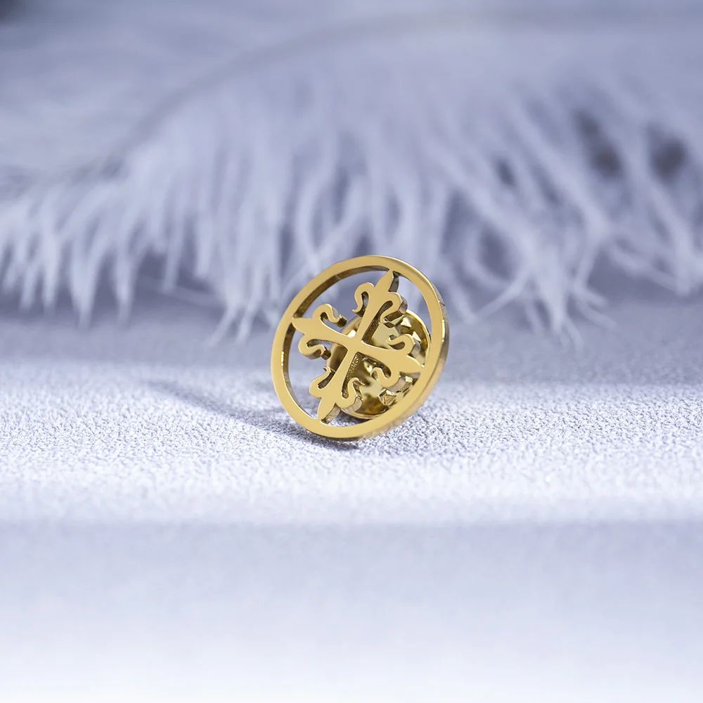 Tangula Vintage Cross of Lilies Brooches Stainless Steel Christian Cross Badge Mens Suit Lapel Pins Wedding Jewelry for Groom