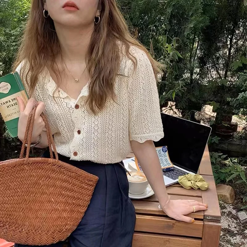 

Women Summer Simplicity Loose Hollow Out Solid Color V-neck Knitwear Women Clothes Casual All-match Appear Thin Thin Top Tee