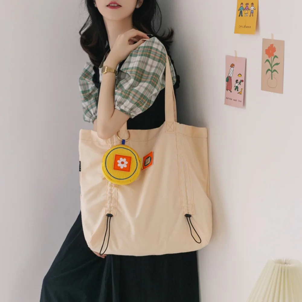

Round Coin Purse Embroidery Wallet Coin Bag for Women Girls Key Bag Mini Headset Zipper Wallet Kids Gift