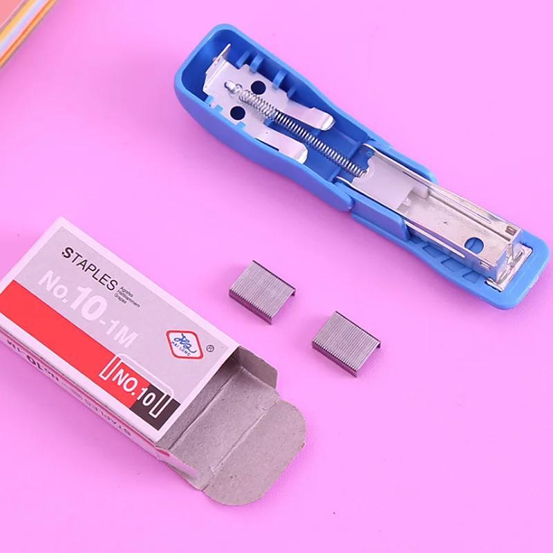 Random Color Cute Cartoon Portable Mini Stapler Set Kawaii Office Supplies Accessories Stationery Gift Studnet Prize