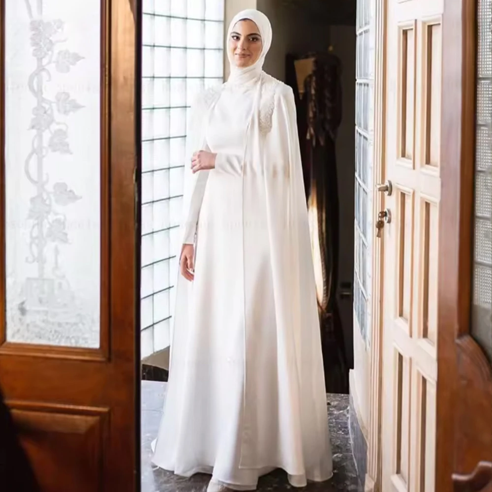 فساتين زفاف إسلامية مع حجاب بأكمام طويلة وياقة عالية فستان عروس على شكل حرف A مع زر مزين بالخرز فستان زفاف مخصص