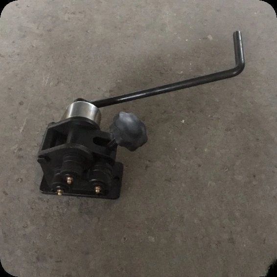 Manual Three Roll Bending Machine PR-3 Metal Rolling Machine, Round Roll