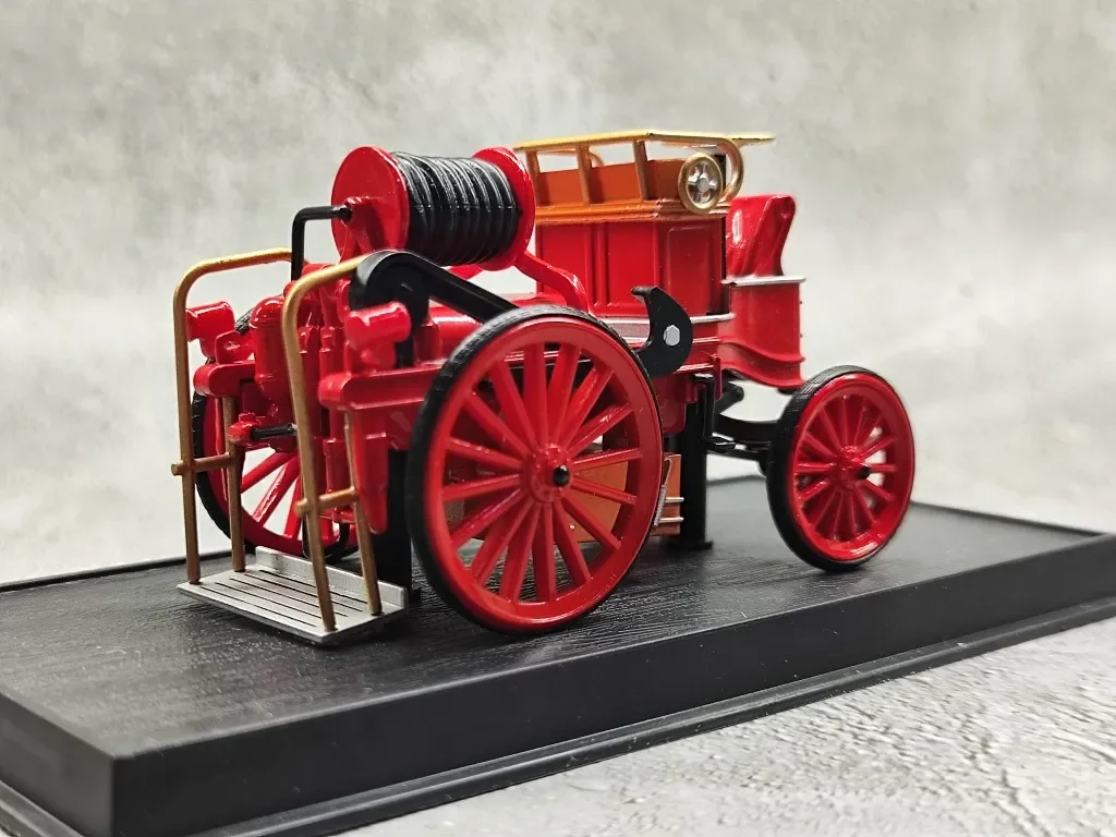 AMER1/43 1900 bomba automóvil eléctrico Vintage motor de bomberos francés aleación modelo colección regalo