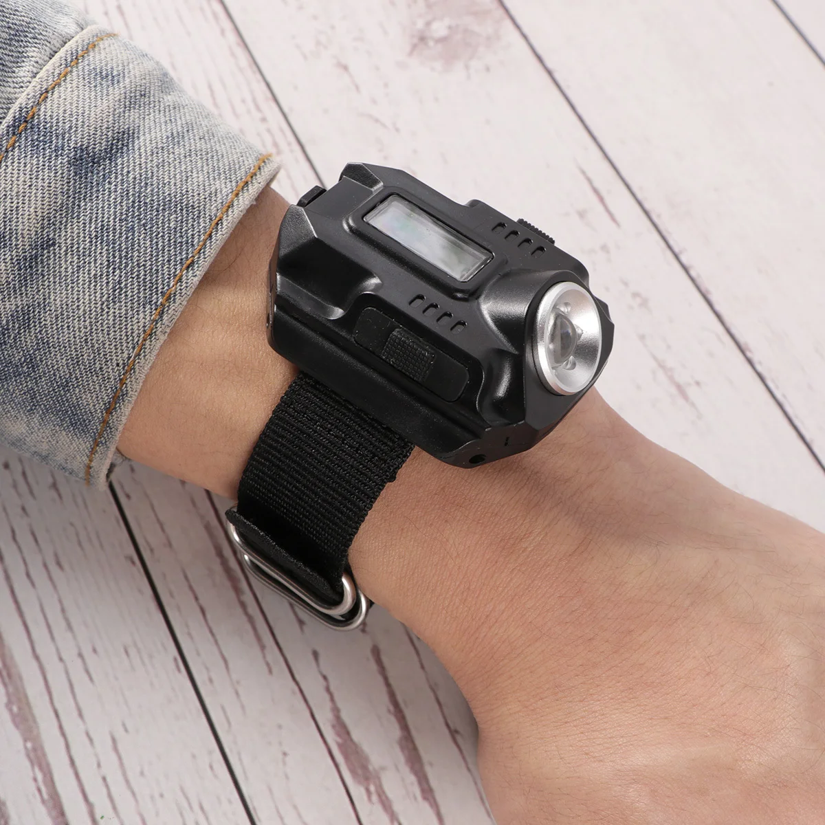 

Adjustable Led Wrist Light Watch Usb Rechargeable Time Date Display Built-In Outdoor Camping Hiking Running Wristlight