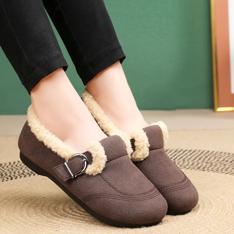 

2024 autumn and winter new cashmere warm cotton shoes female lamb soy bean shoes lazy people a slip-on woolen shoes