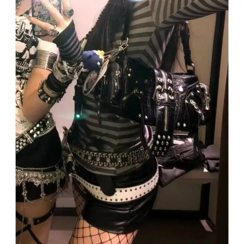 Bloom Moto Biker Black Shoulder Wallet Women Sweet Cool Leather Y2k Handbag Ladies High Street Casual Crossbody Bags 2025