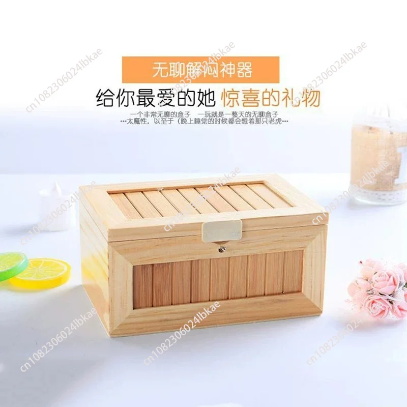 Useless Box With Attitude, Interactive Gag Toy, Creative Desktop Decoration for Party & Gift